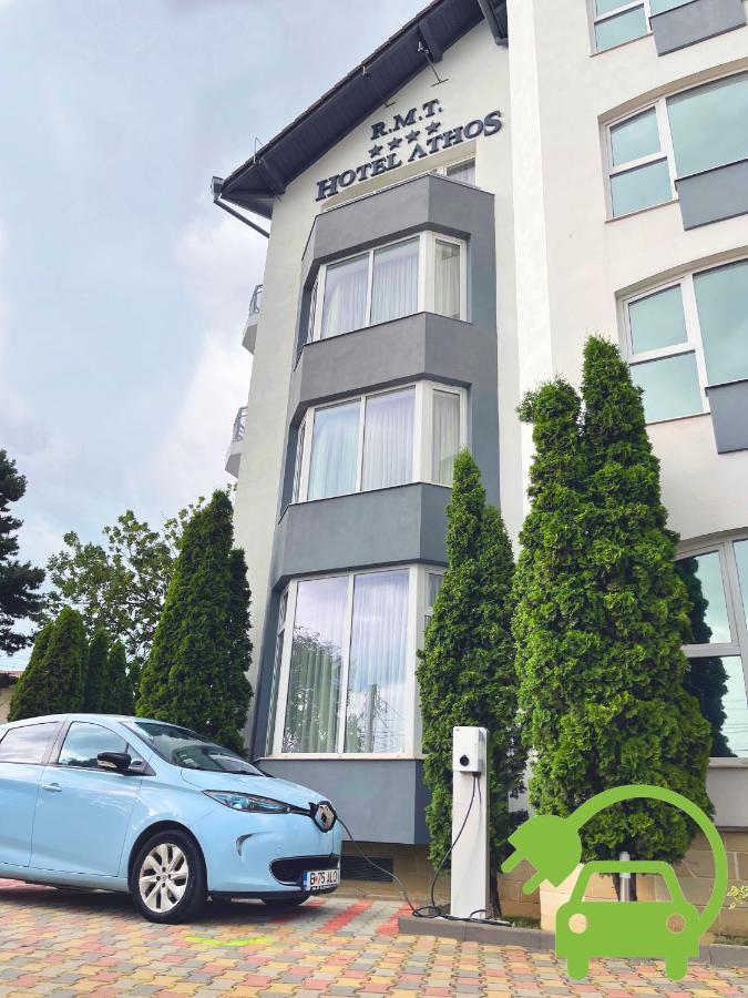 Hotel Athos R.M.T. คลูจ-นาโปกา ภายนอก รูปภาพ