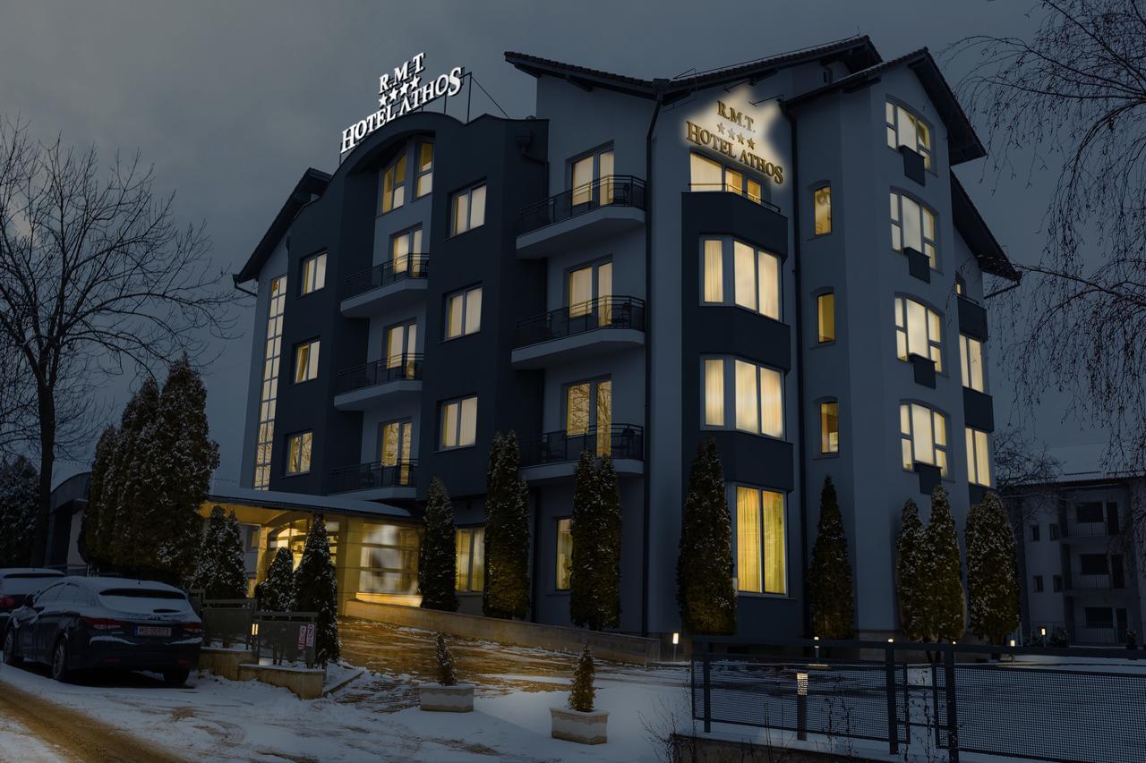 Hotel Athos R.M.T. คลูจ-นาโปกา ภายนอก รูปภาพ